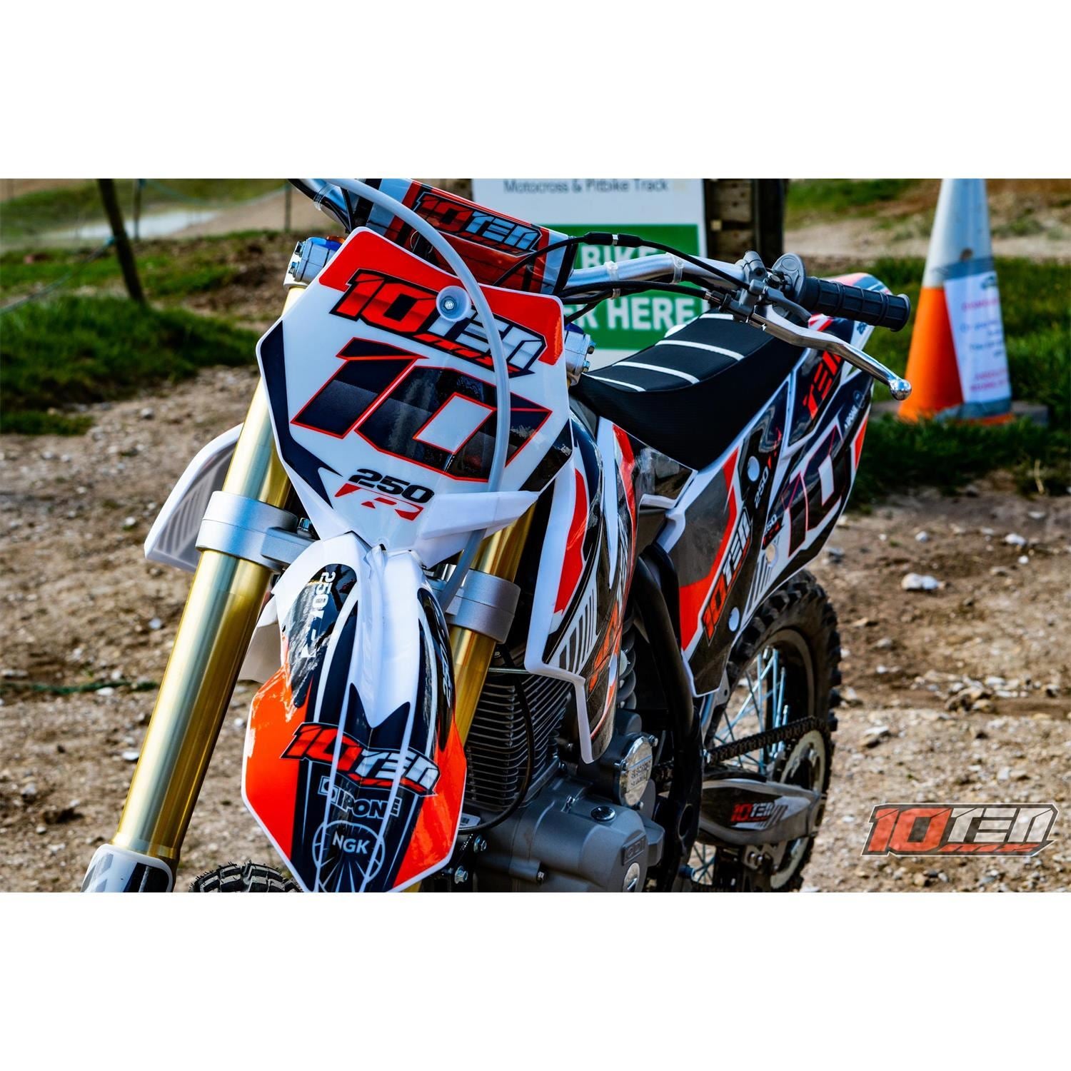 10Ten 250R 250cc 19/16 88cm Dirt Bike image 8